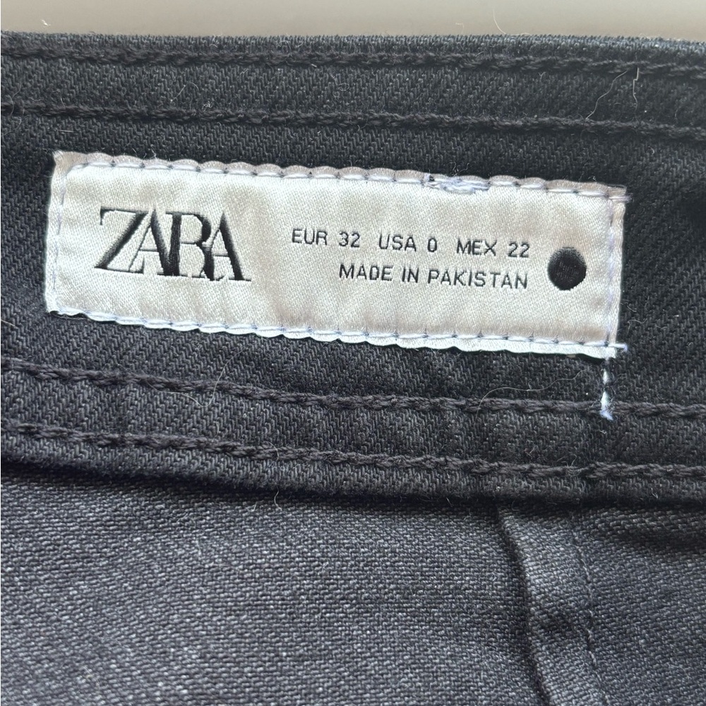 ZARA High Rise Relaxed Leg - Picture 5 of 5